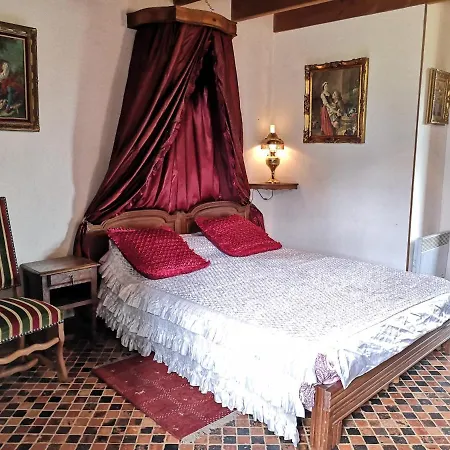 Manoir De La Foulerie Bed & Breakfast 3*